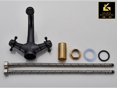 Industrieel en Landelijk | Badkamer en of keukenkraan | Cedrica | Goud Zwart Chroom RVS