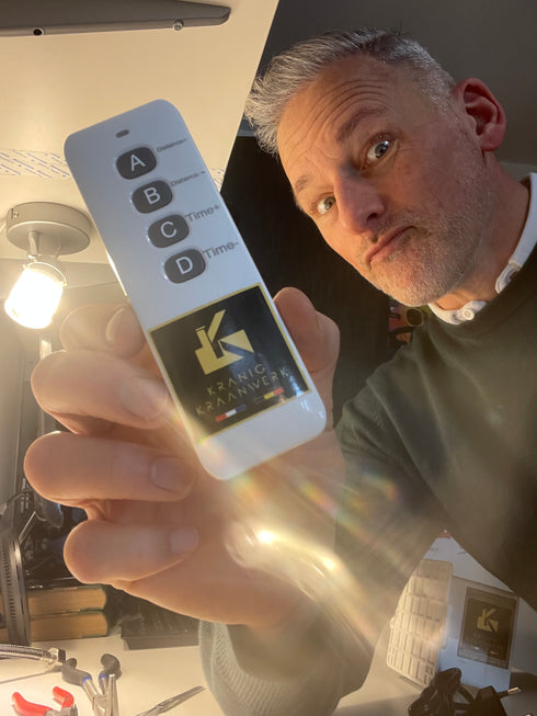 A- klasse Ultima Sensorkraan | Geborsteld Goud | Touchless kraan | Toiletruimte | Instelbaar | Goud | Minimalisme