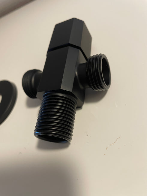 Hoekstopkraan | 1/2 Duims | Hoekig ontwerp | Installatiebenodigdheden | Om de kraan op de waterleiding te kunnen monteren