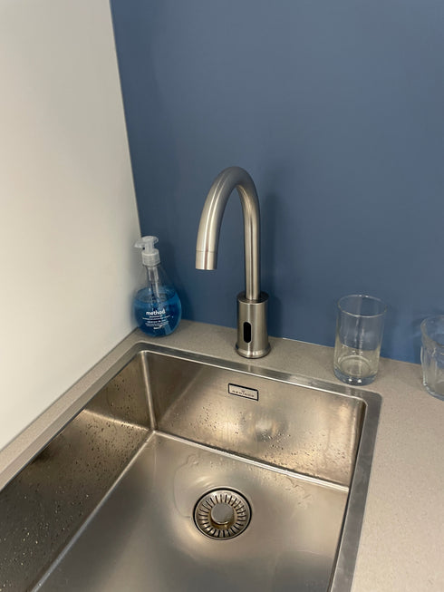 Sensorkraan | Touchless | De Boging | Toiletruimte of pantry | Diverse kleuren | Warm of Koudwater