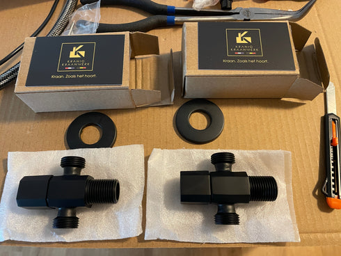 Hoekstopkraan | 1/2 Duims | Hoekig ontwerp | Installatiebenodigdheden | Om de kraan op de waterleiding te kunnen monteren