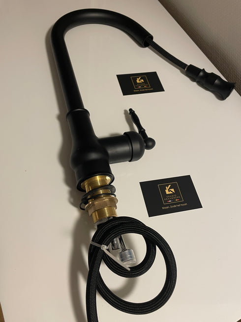 Landelijk én Industrieel | Mengkraan | Uittrek slang | Veronica | Oud Goud en Zwart