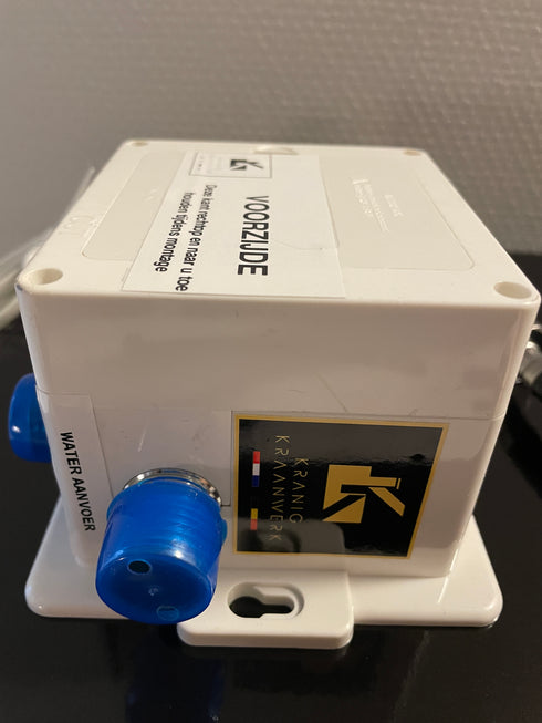 Sensorkraan aan de wand | Koud waterkraan | Voorwaarts | 2.30v en BATT
