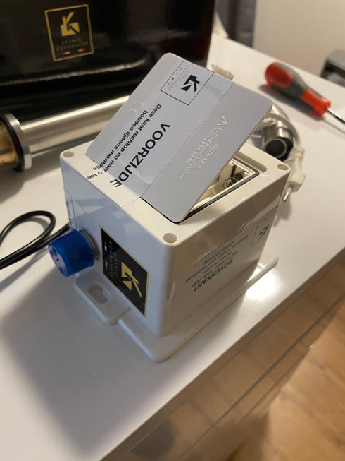 A- klasse Ultima Sensorkraan | Touchless kraan | Toiletruimte | Glanzend Goud | Minimalisme