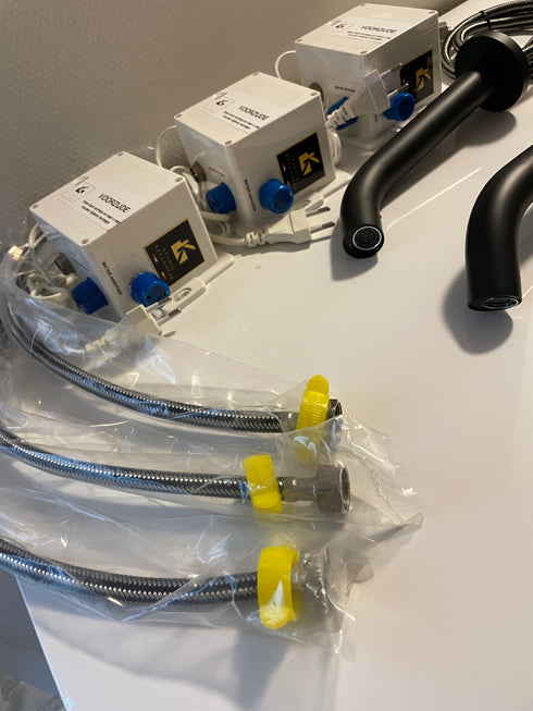 Sensorkraan aan de wand | Koud waterkraan | Voorwaarts | 2.30v en BATT