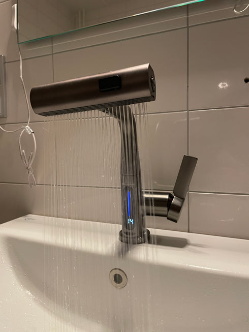 Kantelende sproeikraan | Kapperskraan | Salonkraan | Wastafelkraan met uittrekbare slang | Mirjam