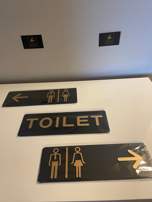 Toilet aanduidingsbordjes | Goud op zwart | Minimalistisch