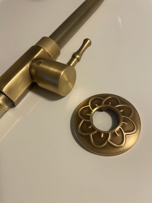 Landelijke stijl Pantry of toiletkraan | Hendrik | Traditioneel en compacte Koudwaterkraan | Hendrik Oud Goud