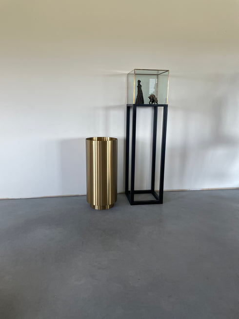 Waszuil | Staande wasbak | Vrijstaande fontein | De verzuiling | Goud