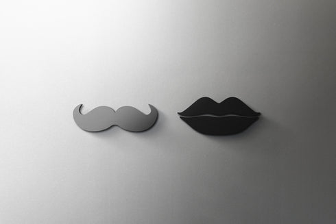 Toilet aanduidingsbordjes | Snor en lippen | WC tekens | 3d | Zwart | Gestileerd | Minimalistisch