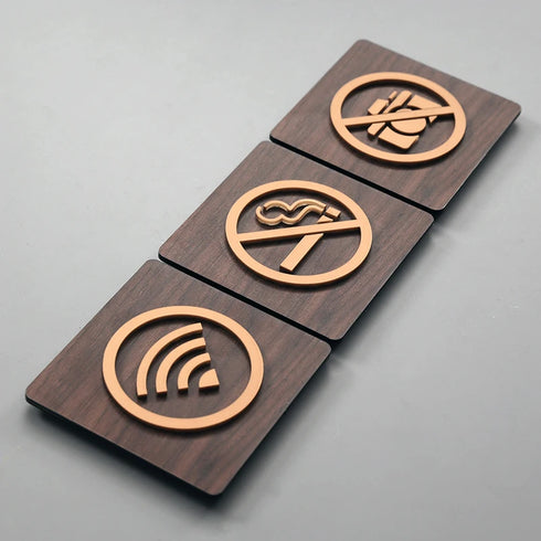 Duidingsbordjes en bewegwijzering | Kantoortekens en verblijfsruimtes | Goud op hout | Minimalistisch