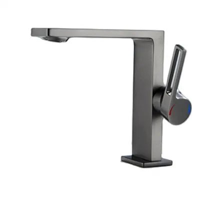Fontein en wastafelkraan | Minimalisme | Octaviate | Badkamer