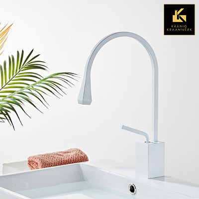 Design Mengkraan | De gehoekte druppel van Wit | Hoog en laag model