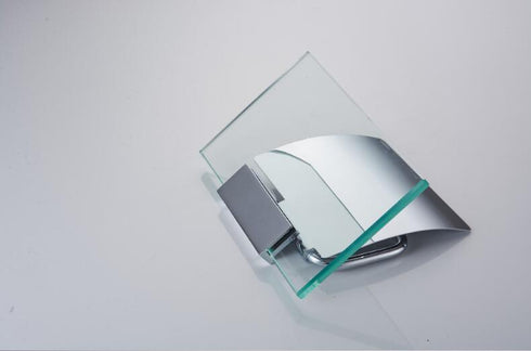 A high end design badkamer | Toiletrol houder met telefoon vlak | De glazen plaat