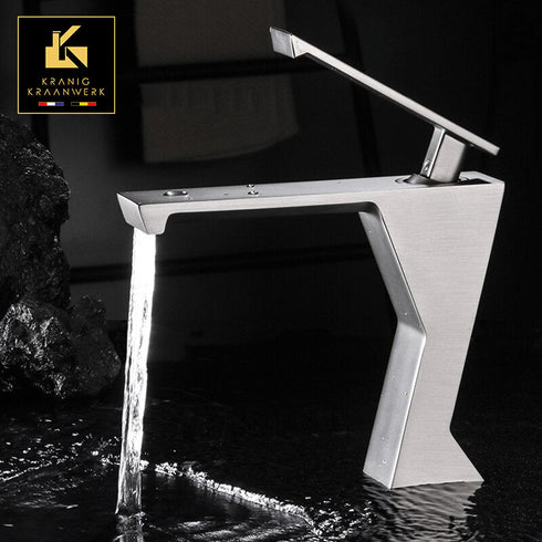 Badkamer | Design Mengkraan | Wastafel en fonteinkraan | X en Y| Minimalisme