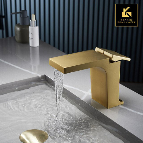 Badkamer | Design Mengkraan | Wastafel en fonteinkraan | De Watertoets | Minimalisme