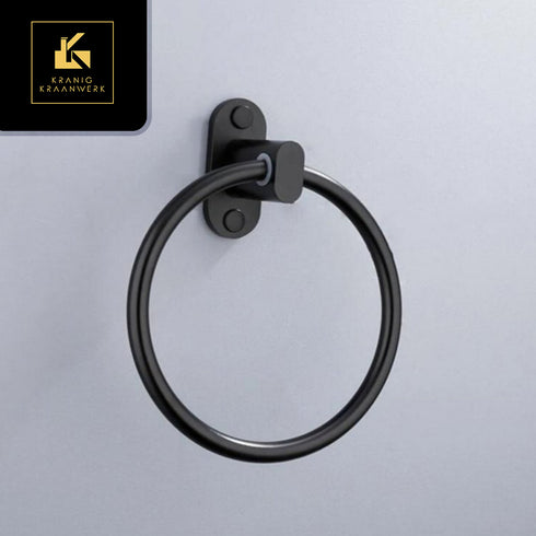 Inrichting | Design badkamer | Handdoek in de ring | De grote 'O' in zwart