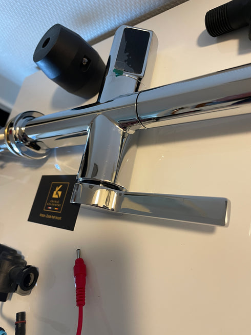 High-end | Sensor Keukenkraan | Temperatuur display | Uittrekbare slang | Mishael | Minimalisme