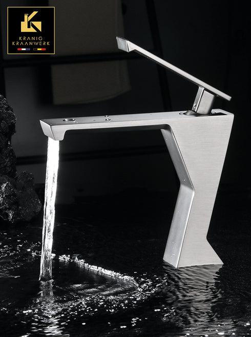 Badkamer | Design Mengkraan | Wastafel en fonteinkraan | X en Y| Minimalisme