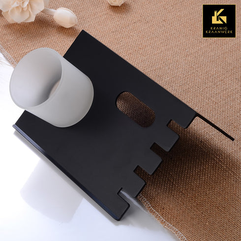 Badkamerplank met tandenpoetsrek | Mooie plek voor je tandenborstel.