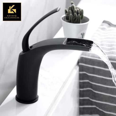 Design Mengkraan | Wastafel en fonteinkraan | Veralien in Zwart | Minimalisme